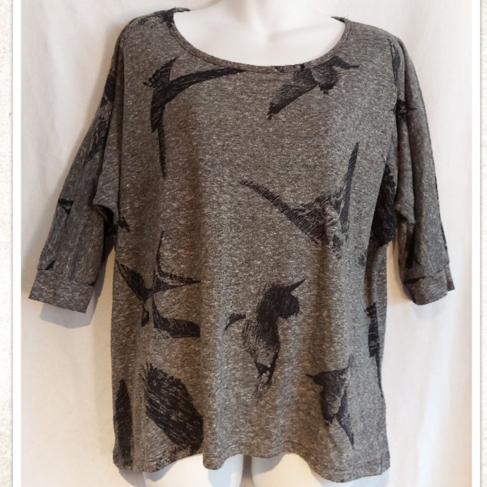 Women's Top size small